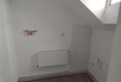 Vanzare apartament 2 camere, bloc mic, Polona - 9