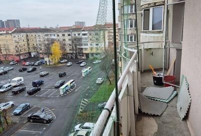 Proprietar , inchiriez apartament , renovat , 4 camere ,zona buna. - 6