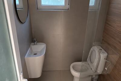 Casă cu 4 camere în Central - 3