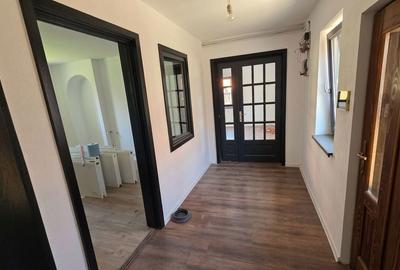 Casă cu 4 camere în Central - 4