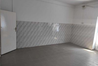 Spațiu comercial, de 36 mp, în Sânnicolau Mare - 2