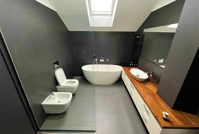 Apartament cu 4 camere decomandat, mobilat în Ultracentral