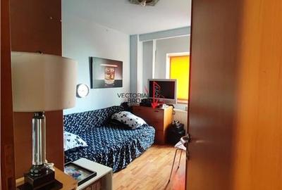 Calea Mosilor,  et.4/8, la 8 min de metrou OBOR - 9