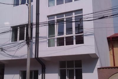 Apartament cu 2 camere semidecomandat în Central - 1