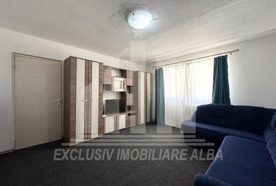 Apartament cu 2 camere semidecomandat, mobilat în Cetate