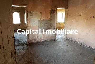 Casă cu Teren 1800 Mp în Central - 3