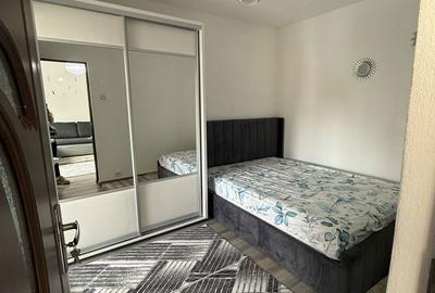 Apartament cu 2 camere semidecomandat în Calea București