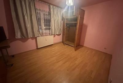 56mp, mobilat si utilat in bloc anvelopat lingă piata Doina - 6