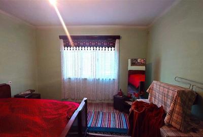 Teren generos si casa din caramida in satul istoric Tebea - 13