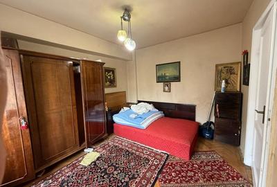 Apartament vanzare  2 camere pentru renovare - Nicolae Balcescu - 3