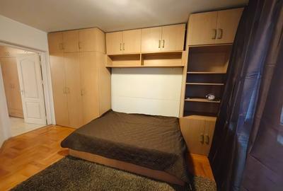 Apartament cu 3 camere decomandat în Crângași - 2