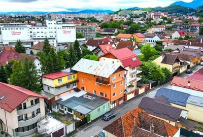 Spațiu comercial, de 81 mp, în Central - 10