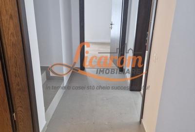 Casă individuală cu 4 camere cu Canalizare în Cristian - 12