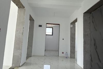 Casă cu 4 camere în Bariera Vâlcii - 8