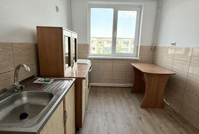 Apartament cu 2 camere semidecomandat în Calea Galați - 3