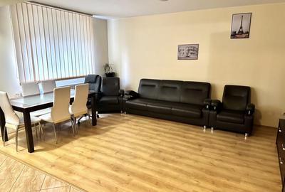 Apartament cu 3 camere decomandat, mobilat în Cetate - 1