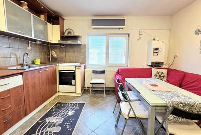 Apartament cu 3 camere decomandat, mobilat în 13 Septembrie - 10
