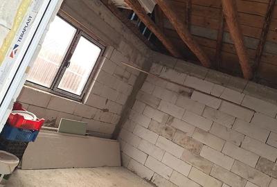 Casă cu Teren 1630 Mp în Străoane - 5