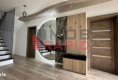 Casă cu 5 camere cu Teren 700 Mp în Central - 2