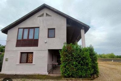 Casă cu 6 camere în Rușeni - 3