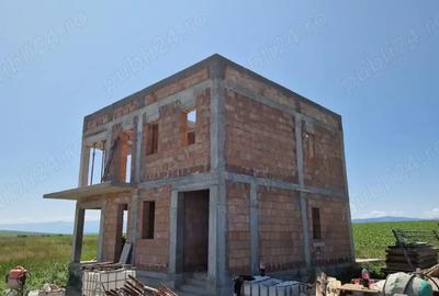 Casa de vanzare- Investe?te in lini?te ?i priveli?te! Casa moderna cu acces dublu, ?ura Mica. - 1