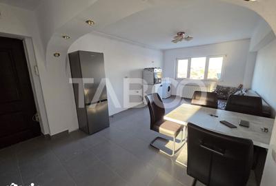 Apartament cu 4 camere decomandat în Central - 1