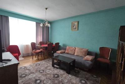 3 camere - zona Han - etaj 3/4 - decomandat - 63 mp - balcon - 4
