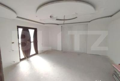 Casă cu 2 camere cu Teren 2000 Mp în Central - 6