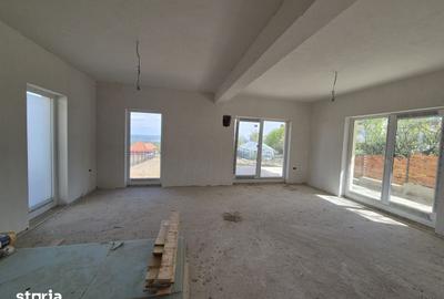Casă cu 4 camere cu Teren 700 Mp în Feleacu - 12