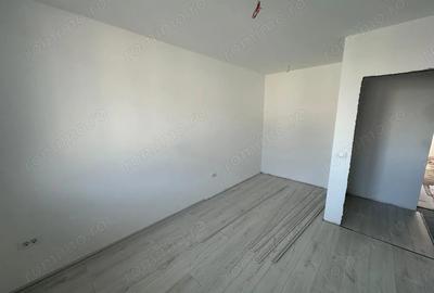 Casă cu 3 camere în Moșnița Nouă