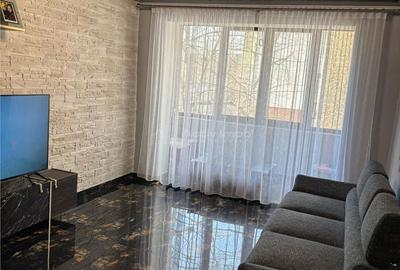 Apartament cu 2 camere decomandat în Micro 17 - 7