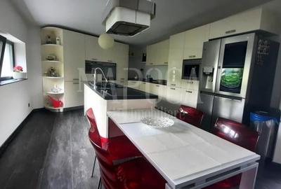 Casa 8 camere de inchiriat in Cetatea Fetei, Floresti - 11