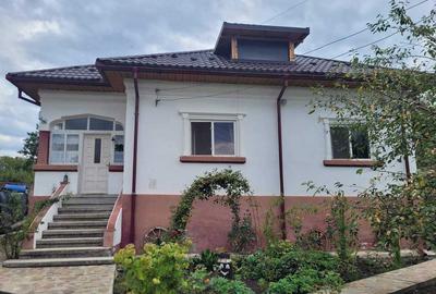 Casă cu 4 camere în Corbi - 8