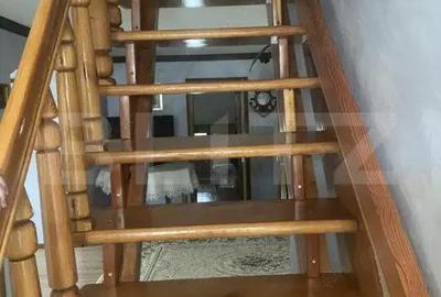 Casă cu 8 camere cu Teren 1000 Mp în Central - 3