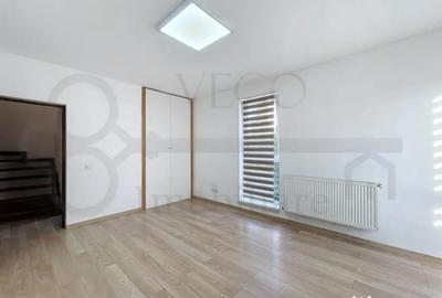 Casă cu 5 camere cu Canalizare în Semicentral - 10