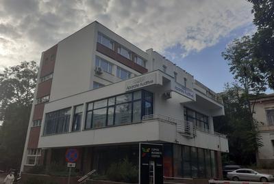 Spațiu comercial, de 339 mp, în Central - 3