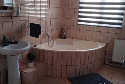 Casă cu 3 camere în Piața Cluj - 4