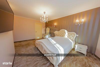 Casă cu 4 camere cu Piscina în Central - 1