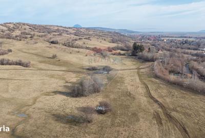 Teren de 4500 mp, în Central