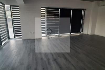 Spațiu comercial, de 58 mp, în 13 Decembrie - 19