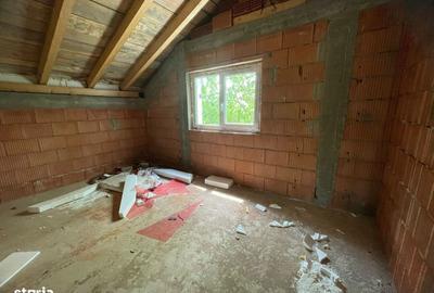 Casă cu 4 camere cu Teren 543 Mp în Central - 10