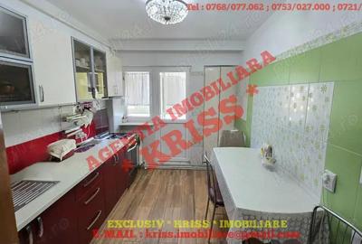NOU PE PIA?A !!! Apartament 4 Camere ULTRACENTRAL Confort 1 Decomandat Etaj 2 Liber 98 Mp. - 1