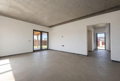 Casă cu 4 camere în Centură - 2