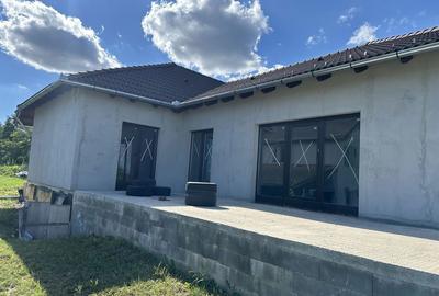 Casă cu 4 camere în Crinț - 5