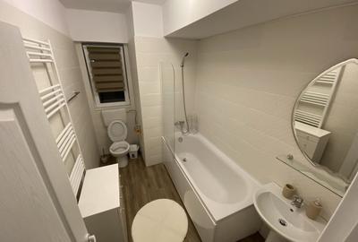 Apartament cu 3 camere decomandat în Centrul Civic - 2