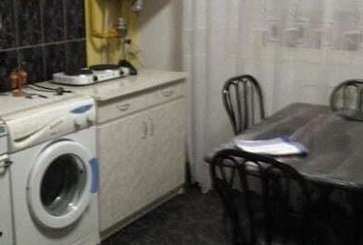 Garsonieră decomandată în P-ța Unirii