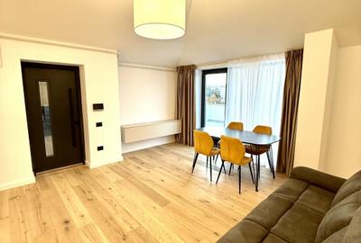 Apartament cu 3 camere semidecomandat în Aviației