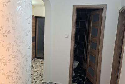 Apartament cu 3 camere decomandat în Exterior Vest - 2