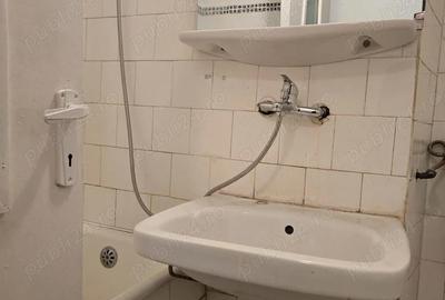 Apartament cu 3 camere decomandat în Circumvalațiunii