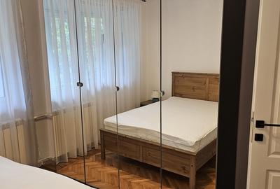 Apartament cu 2 camere semidecomandat în 1 Mai
